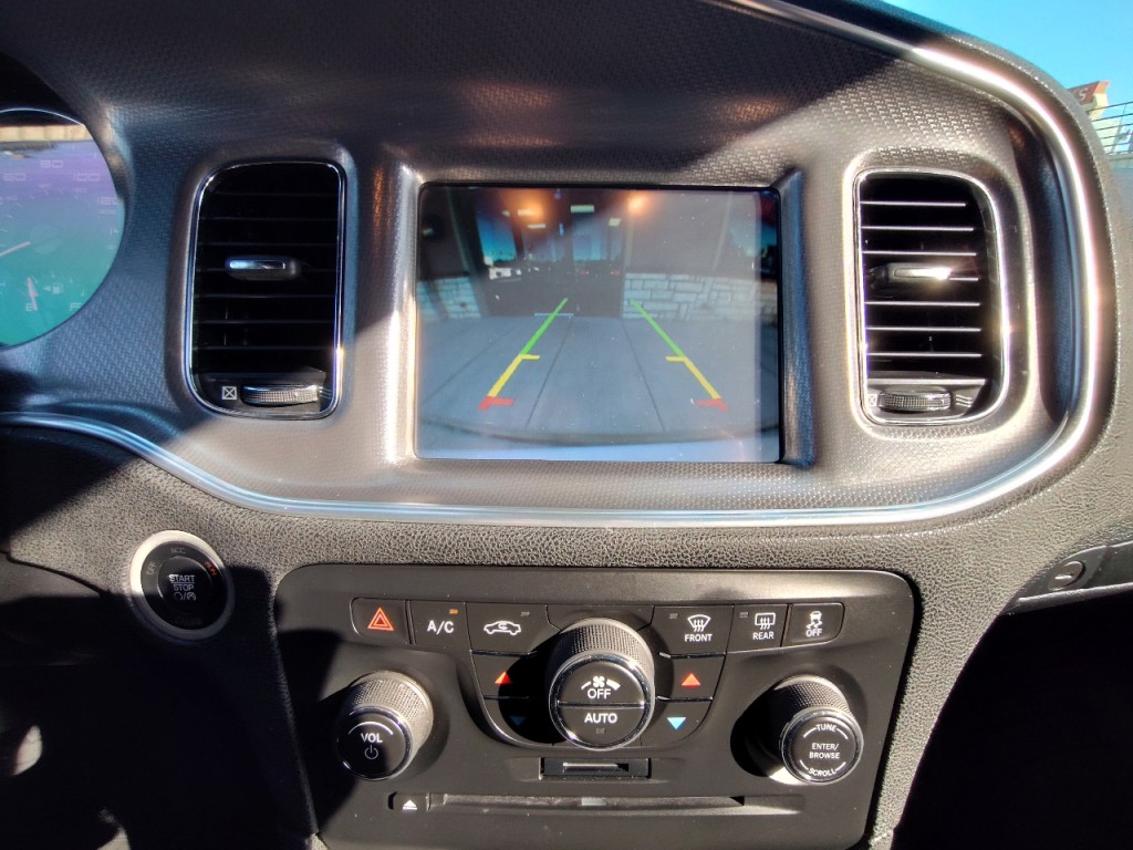 2014 Dodge Charger Image 21