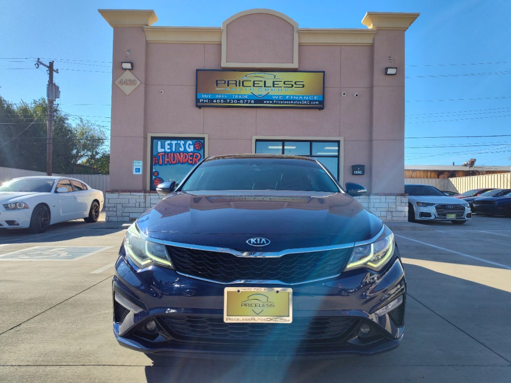 2019 Kia Optima Image 2