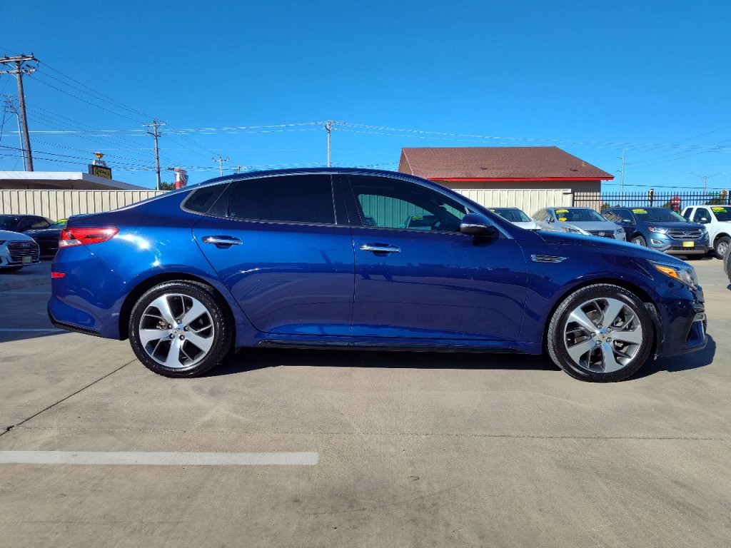2019 Kia Optima Image 4