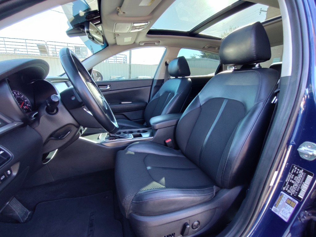 2019 Kia Optima Image 17