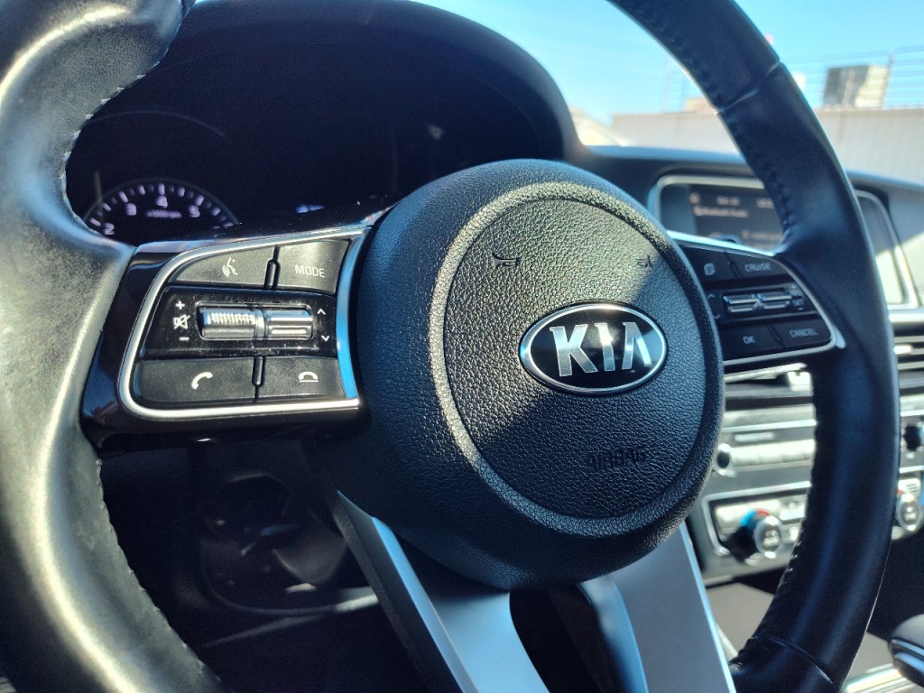 2019 Kia Optima Image 19
