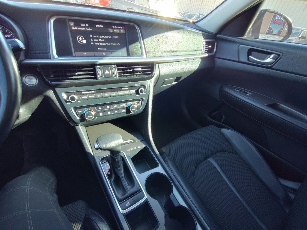 2019 Kia Optima Image 22