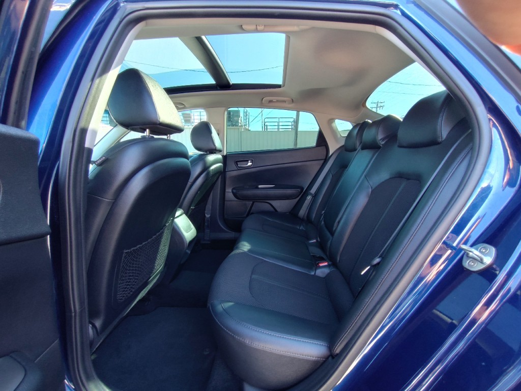 2019 Kia Optima Image 31