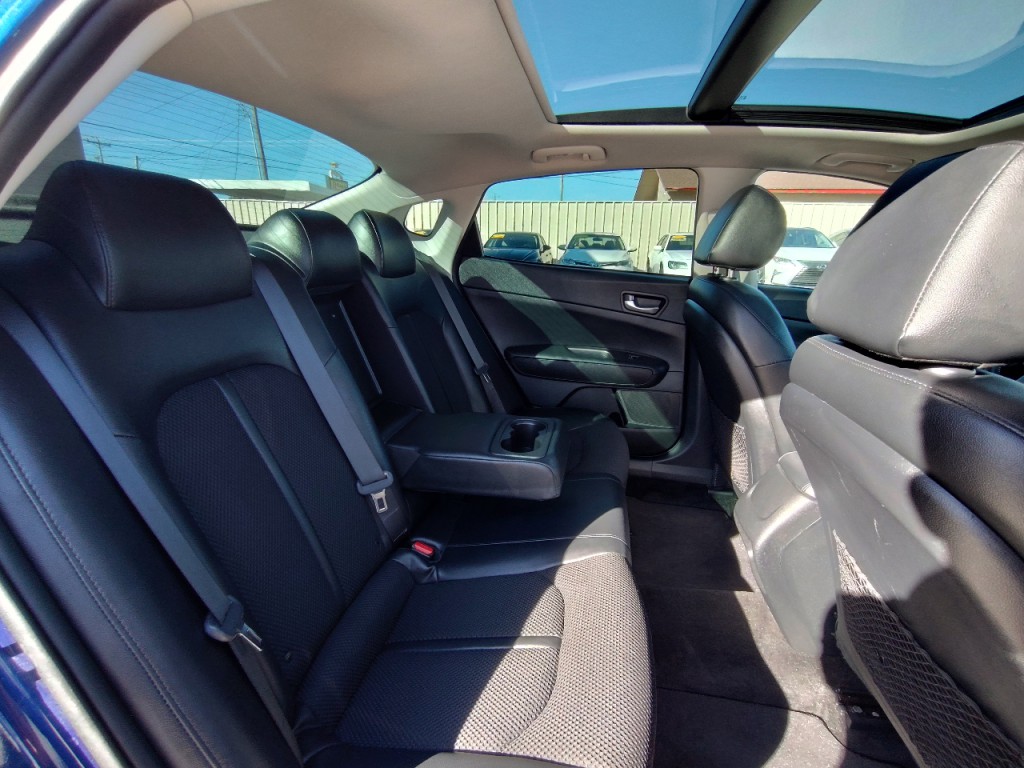 2019 Kia Optima Image 40