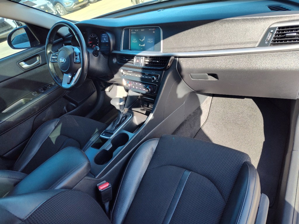 2019 Kia Optima Image 43
