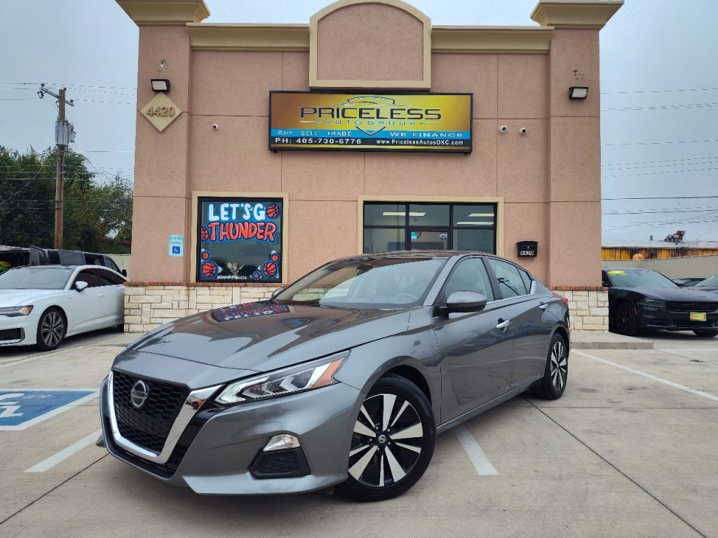 2022 Nissan Altima Image 1