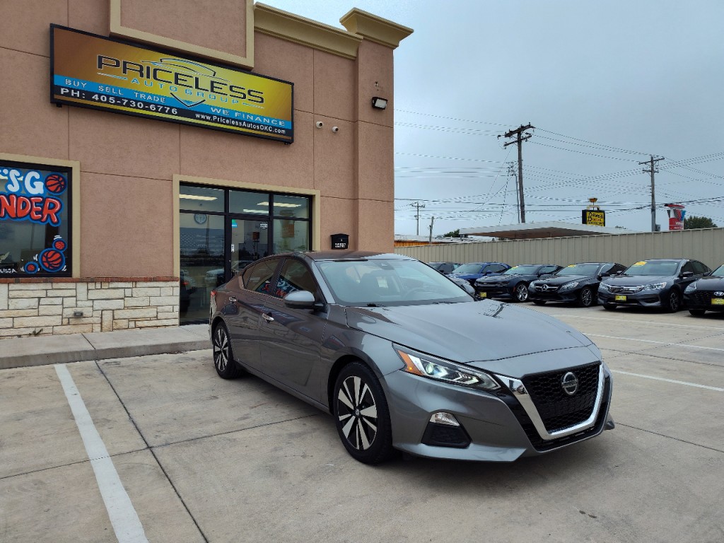 2022 Nissan Altima Image 3