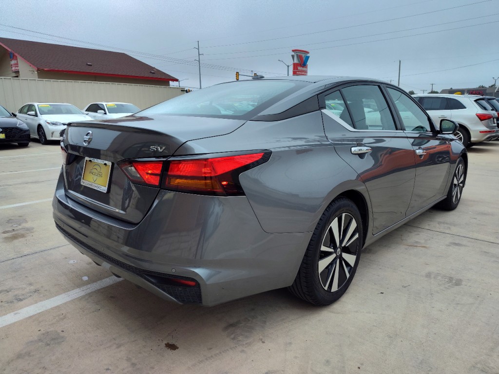 2022 Nissan Altima Image 5