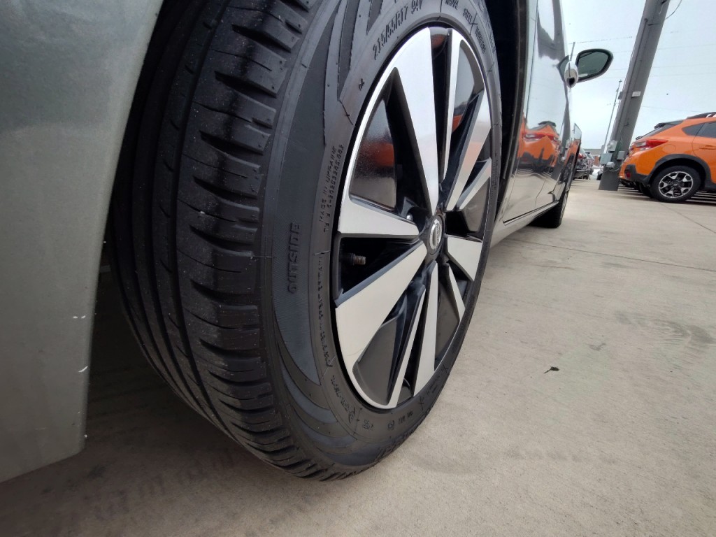 2022 Nissan Altima Image 10