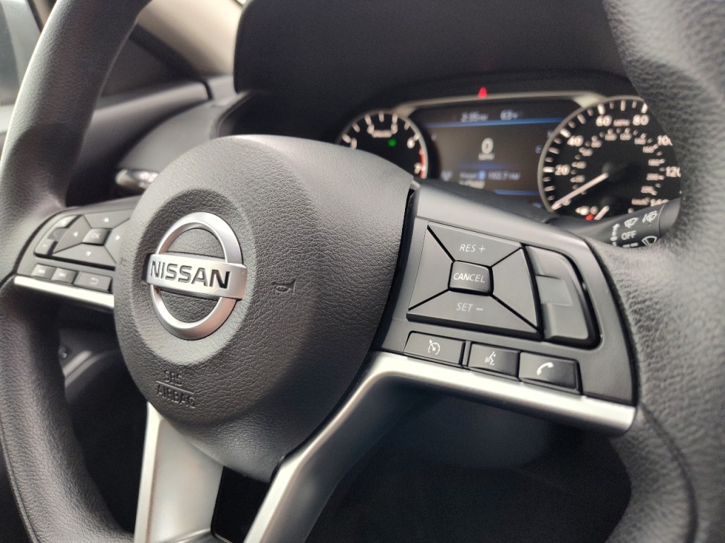 2022 Nissan Altima Image 17