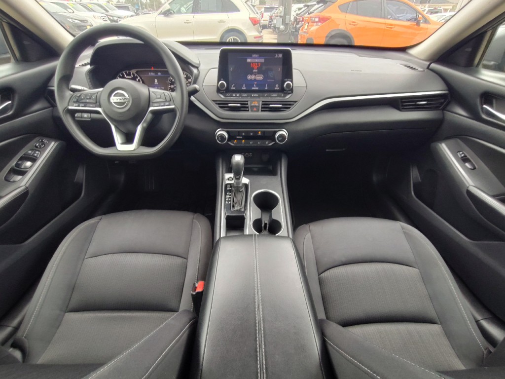 2022 Nissan Altima Image 29
