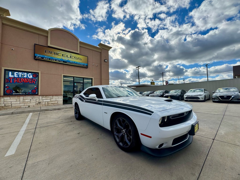 2019 Dodge Challenger Image 2