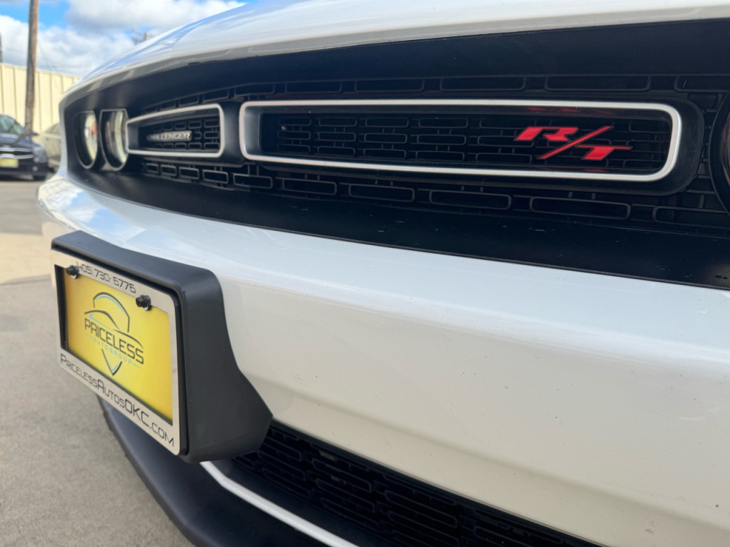 2019 Dodge Challenger Image 10