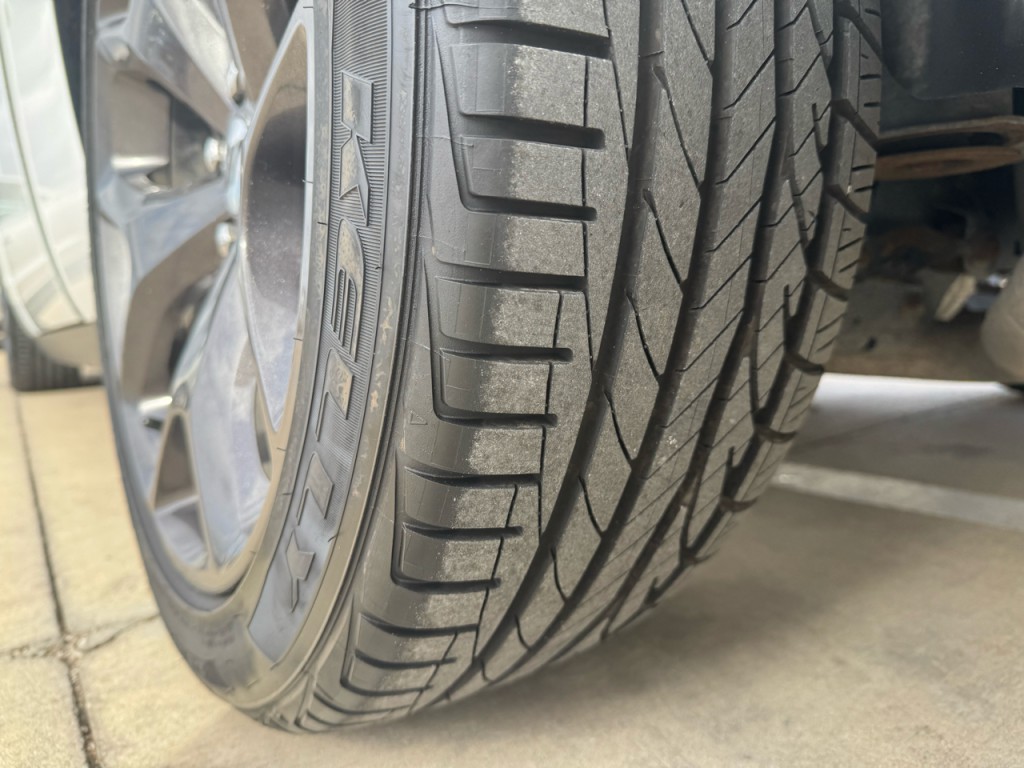 2019 Dodge Challenger Image 11