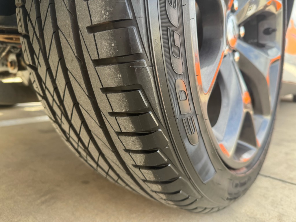 2019 Dodge Challenger Image 12