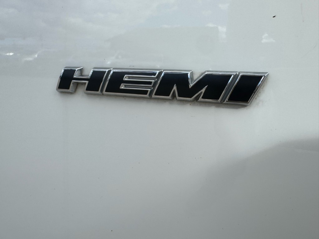 2019 Dodge Challenger Image 13