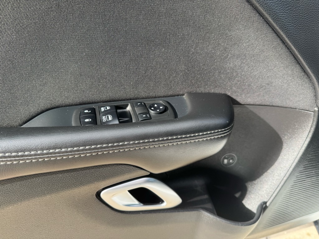 2019 Dodge Challenger Image 15