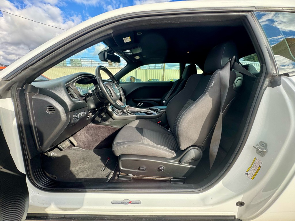 2019 Dodge Challenger Image 16