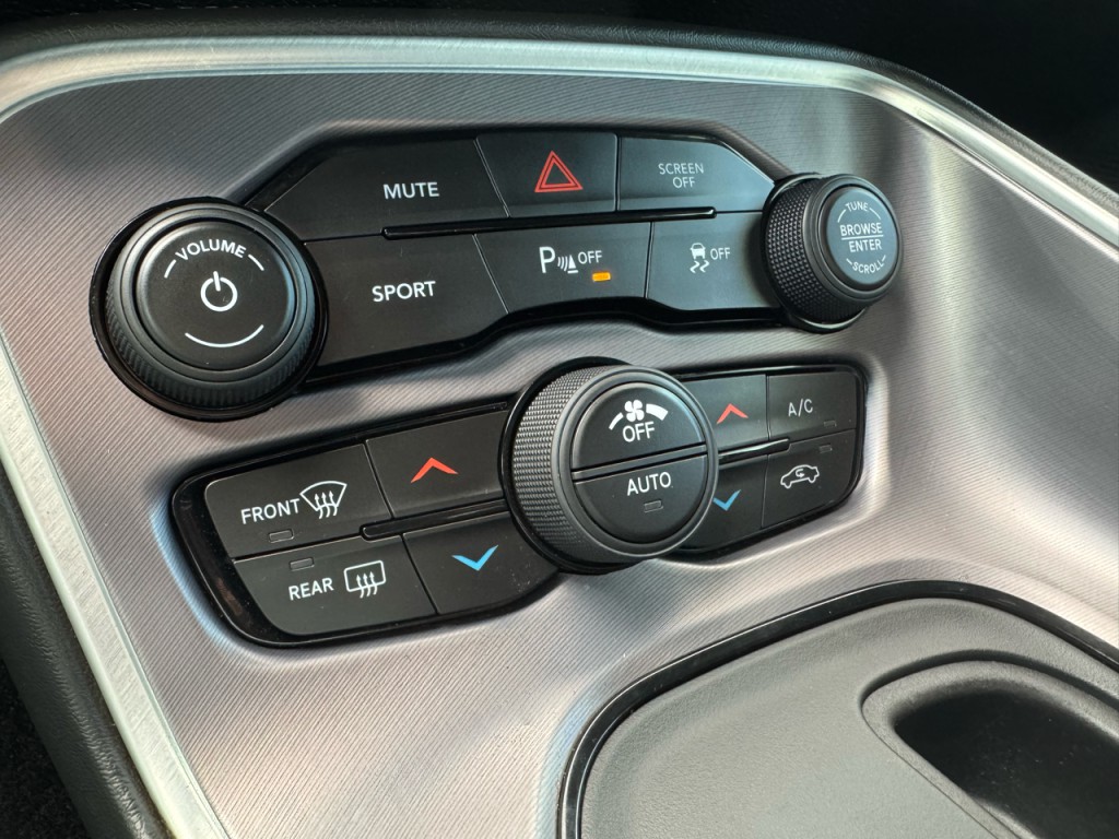 2019 Dodge Challenger Image 35