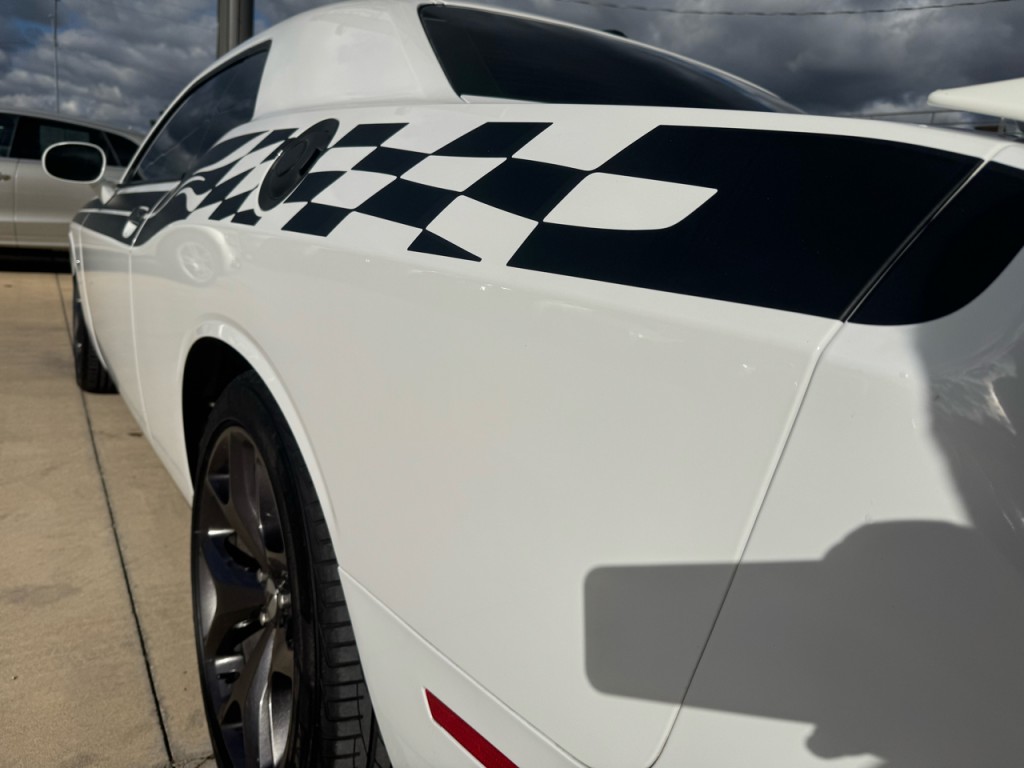 2019 Dodge Challenger Image 61