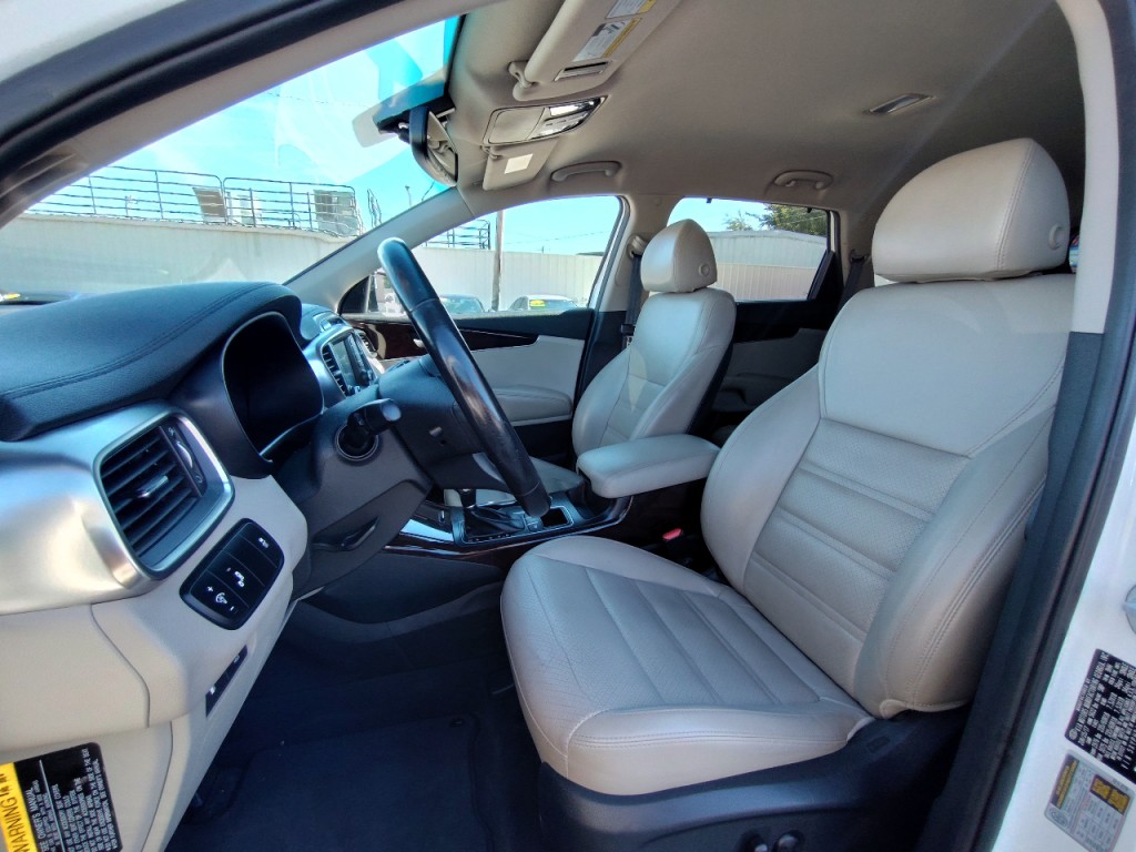2018 Kia Sorento Image 16