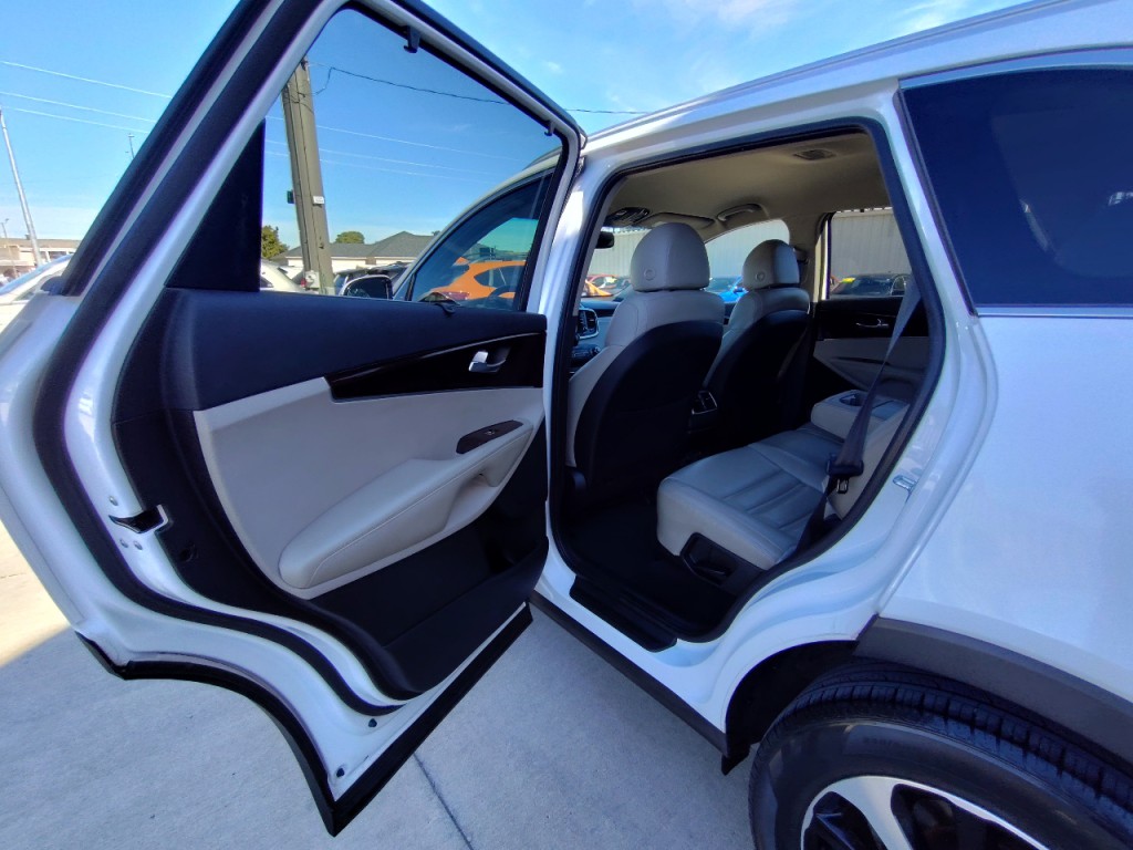 2018 Kia Sorento Image 32