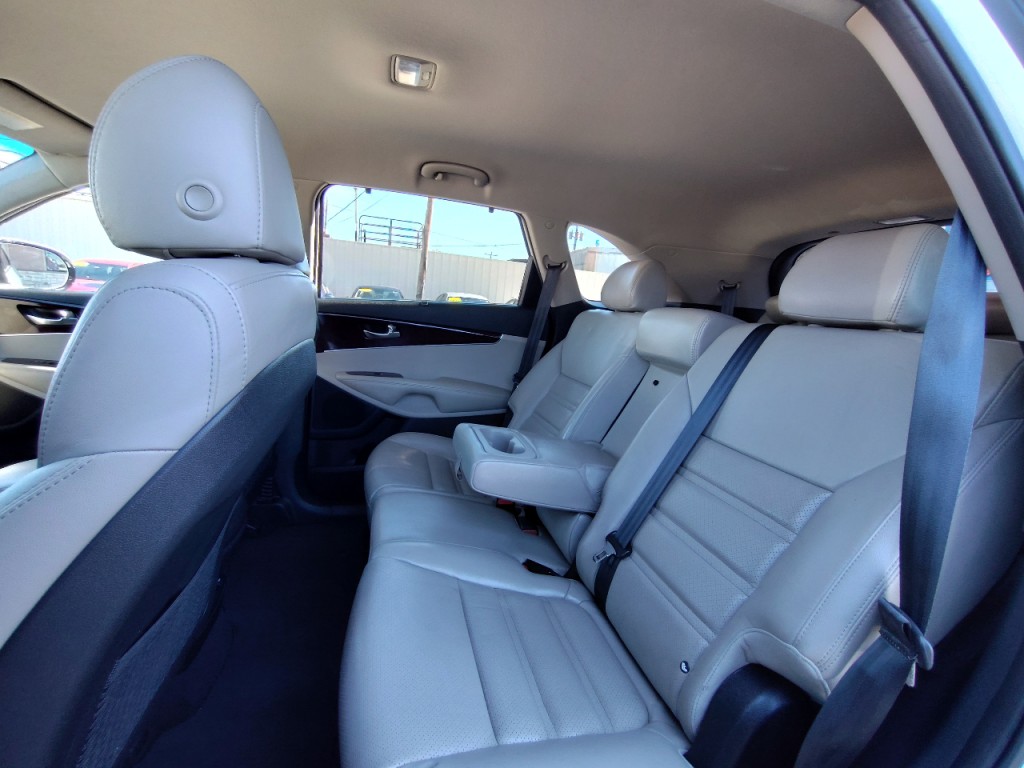 2018 Kia Sorento Image 34