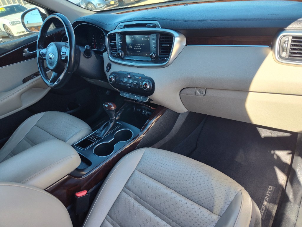 2018 Kia Sorento Image 47