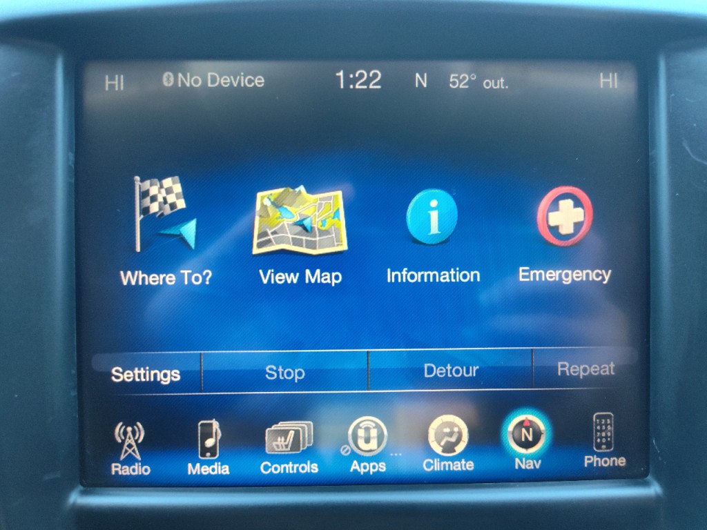 2015 Chrysler 200 Image 29