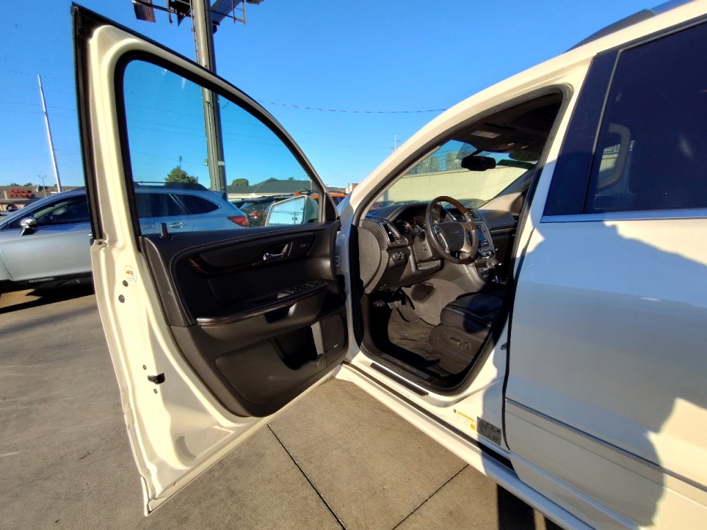 2013 GMC Acadia Image 13