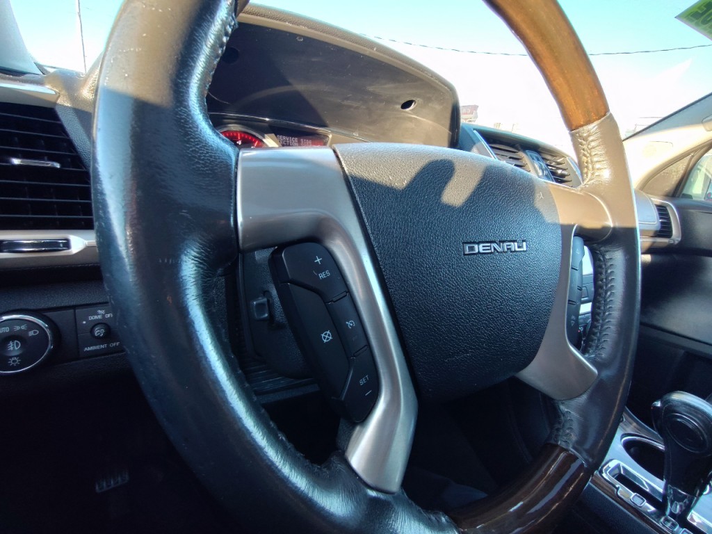 2013 GMC Acadia Image 18