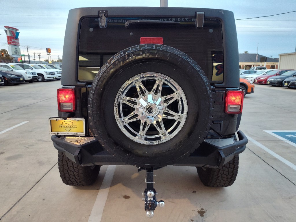 2012 Jeep Wrangler Image 6