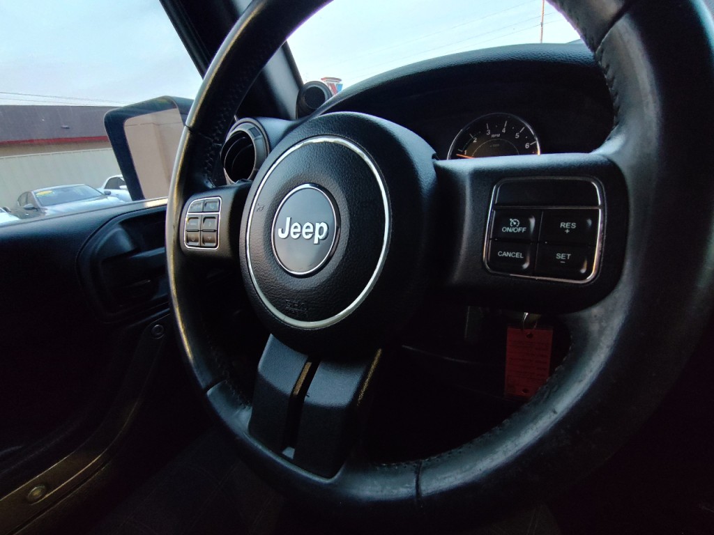 2012 Jeep Wrangler Image 19