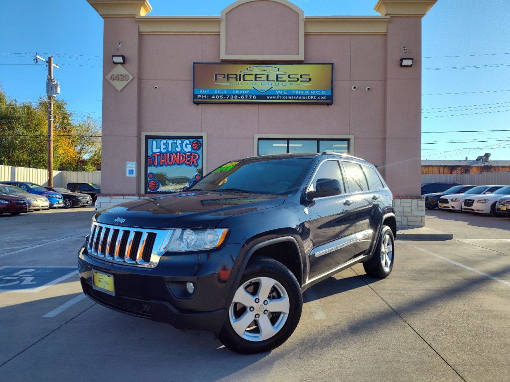 2011 Jeep Grand Cherokee Image 1