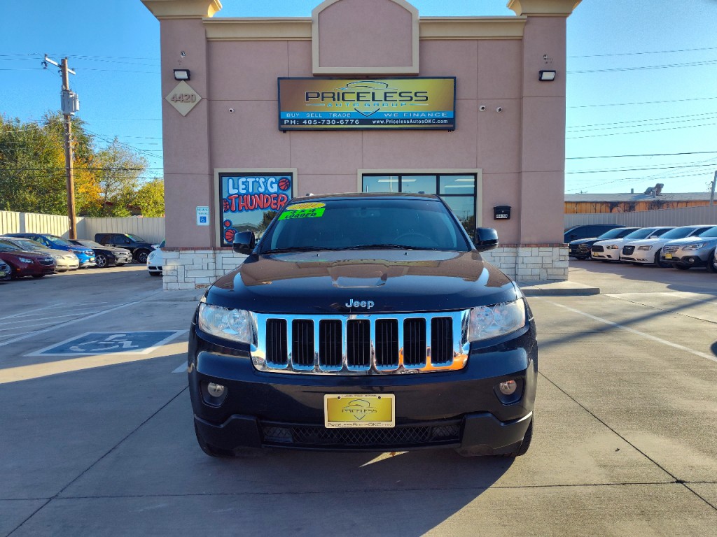2011 Jeep Grand Cherokee Image 2