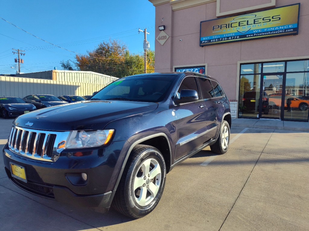 2011 Jeep Grand Cherokee Image 9