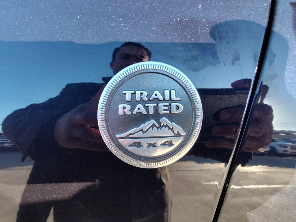 2011 Jeep Grand Cherokee Image 13