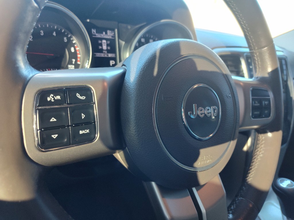 2011 Jeep Grand Cherokee Image 19