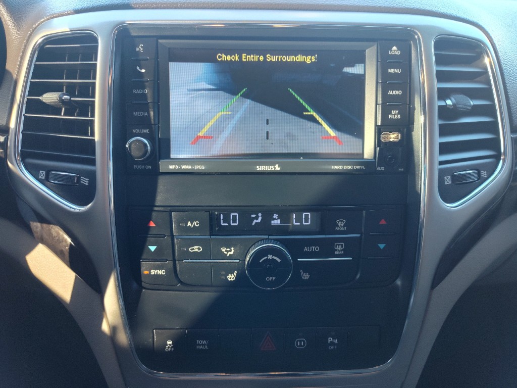 2011 Jeep Grand Cherokee Image 23