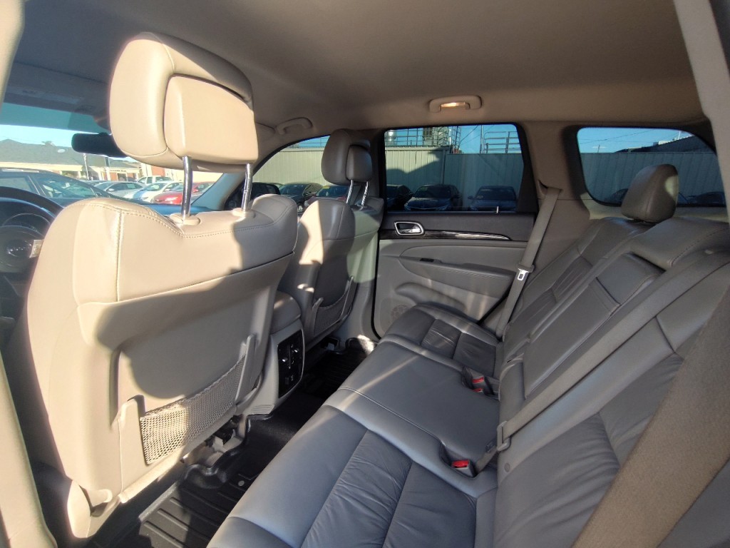 2011 Jeep Grand Cherokee Image 29