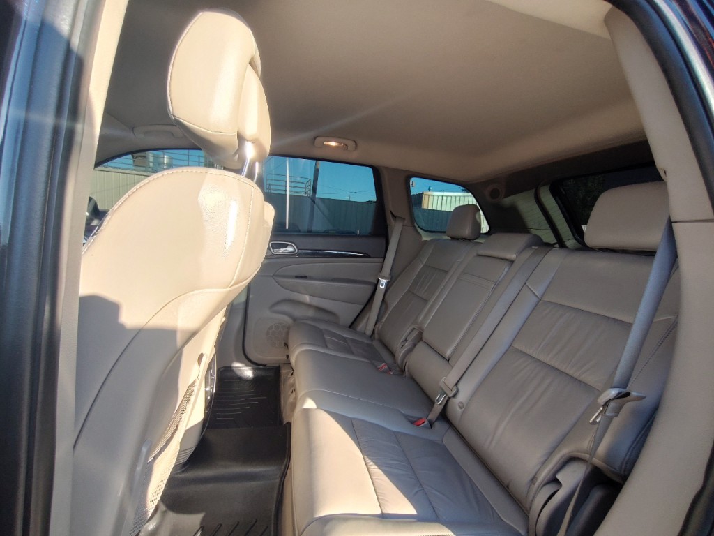 2011 Jeep Grand Cherokee Image 31