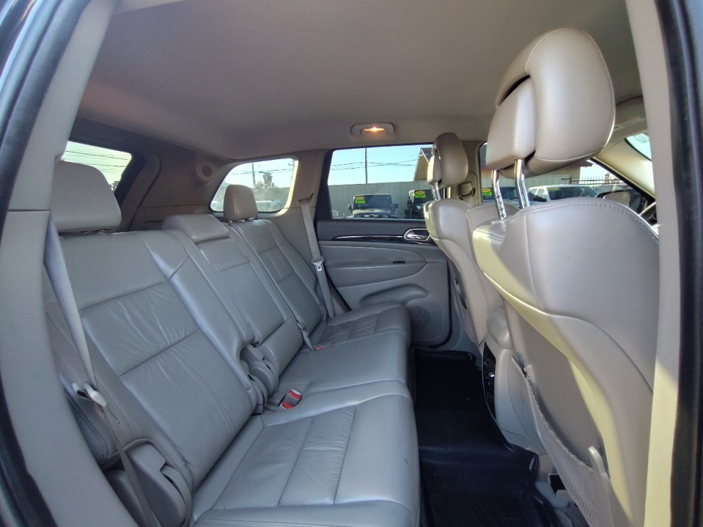 2011 Jeep Grand Cherokee Image 39