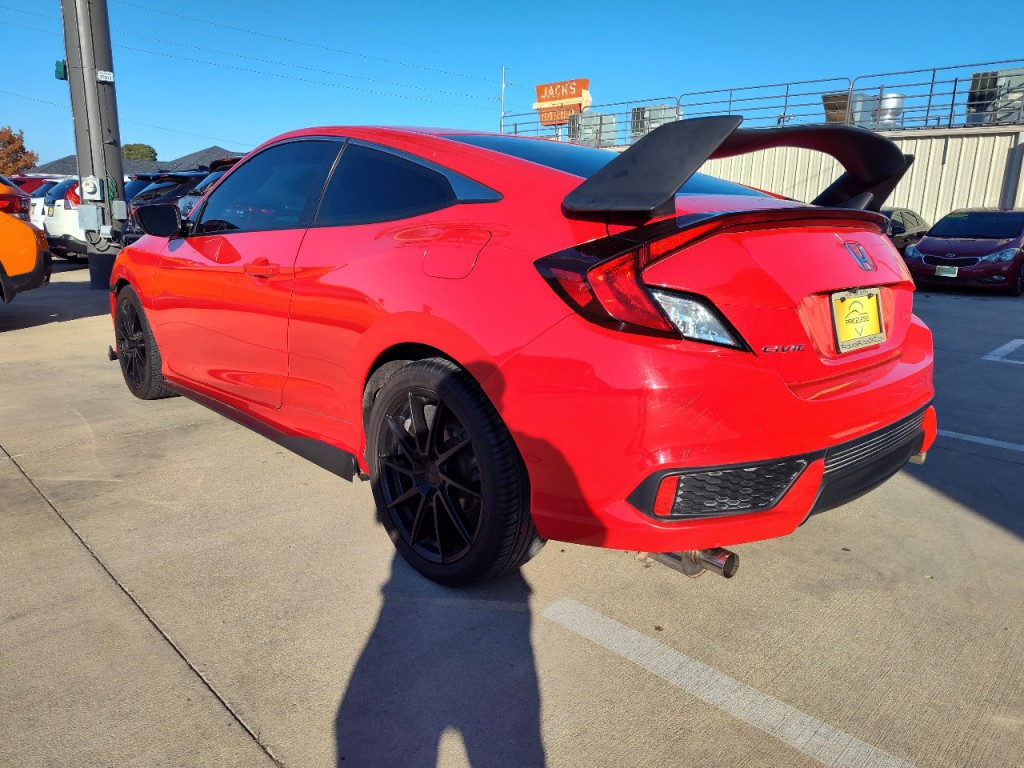 2017 Honda Civic Image 6