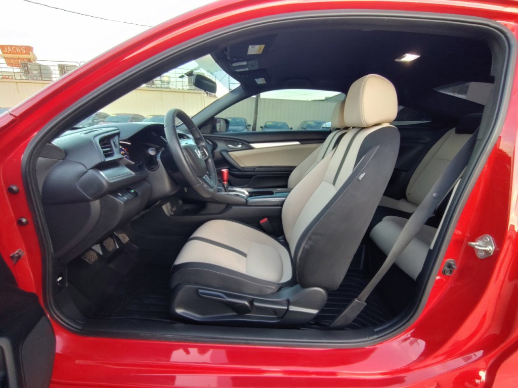 2017 Honda Civic Image 13