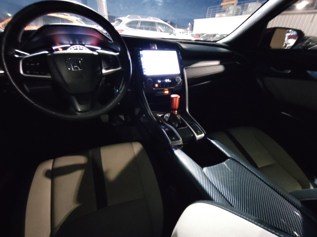 2017 Honda Civic Image 33