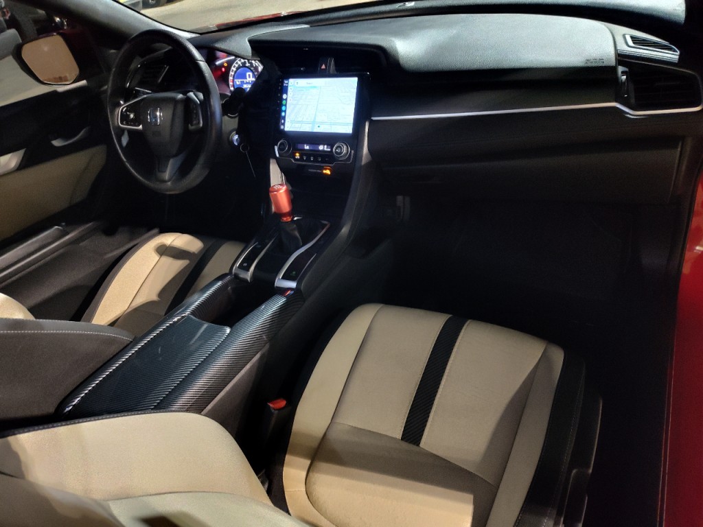 2017 Honda Civic Image 39