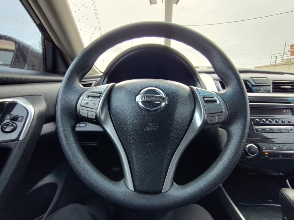 2013 Nissan Altima Image 17