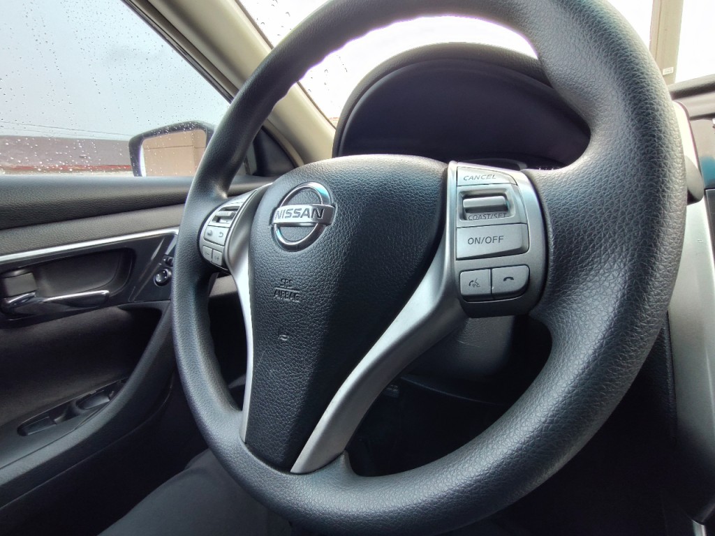 2013 Nissan Altima Image 19