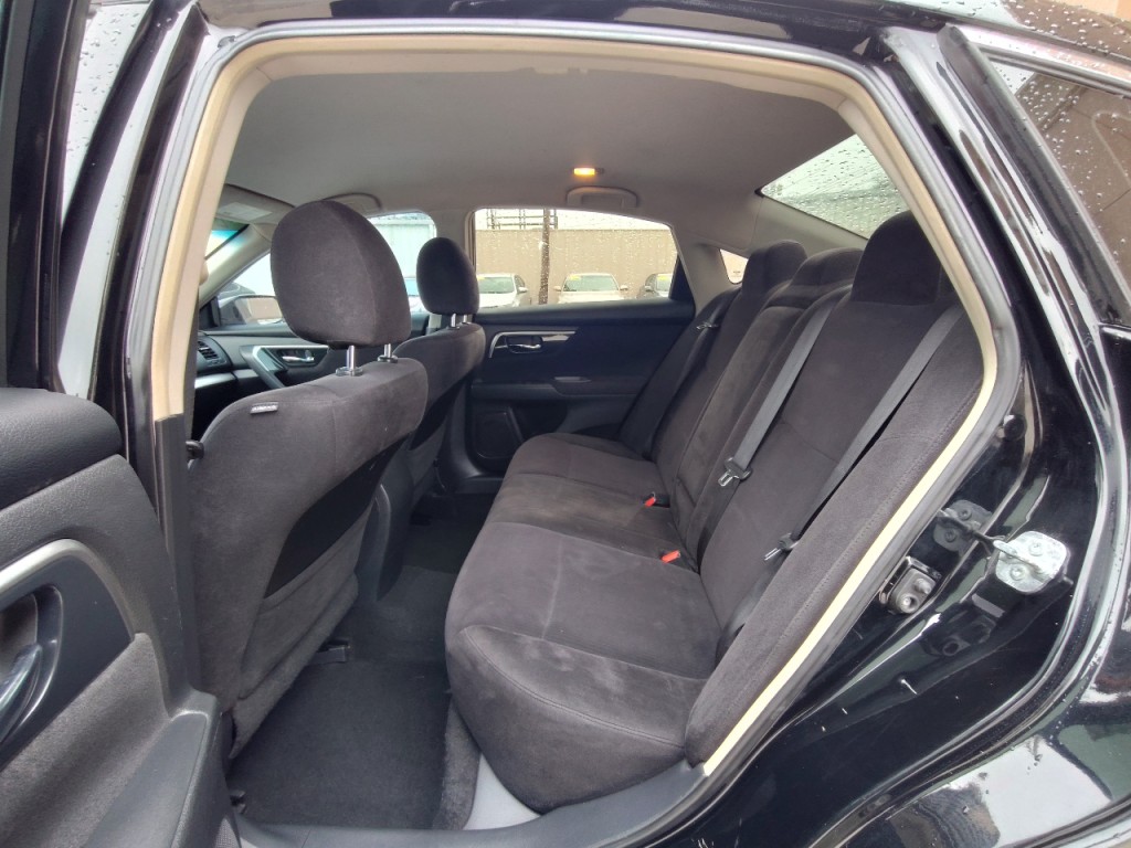 2013 Nissan Altima Image 25
