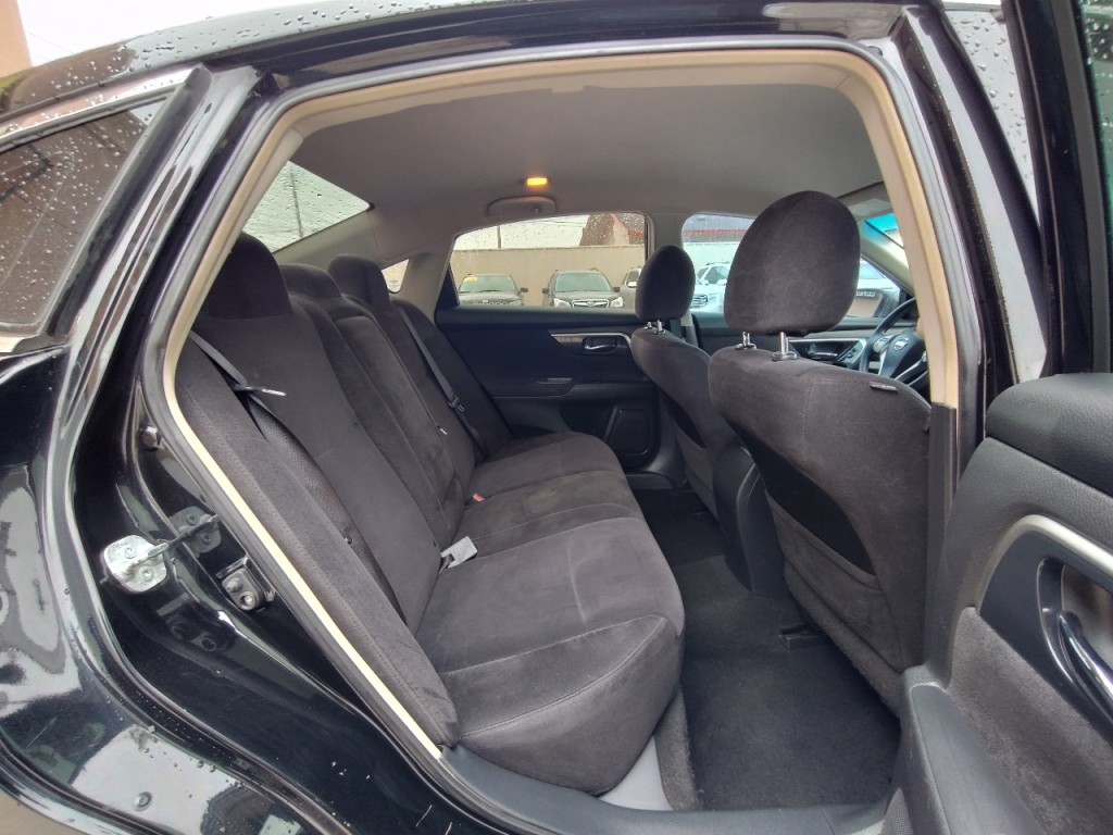 2013 Nissan Altima Image 32